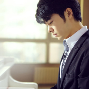 业余自由色XXX视频
